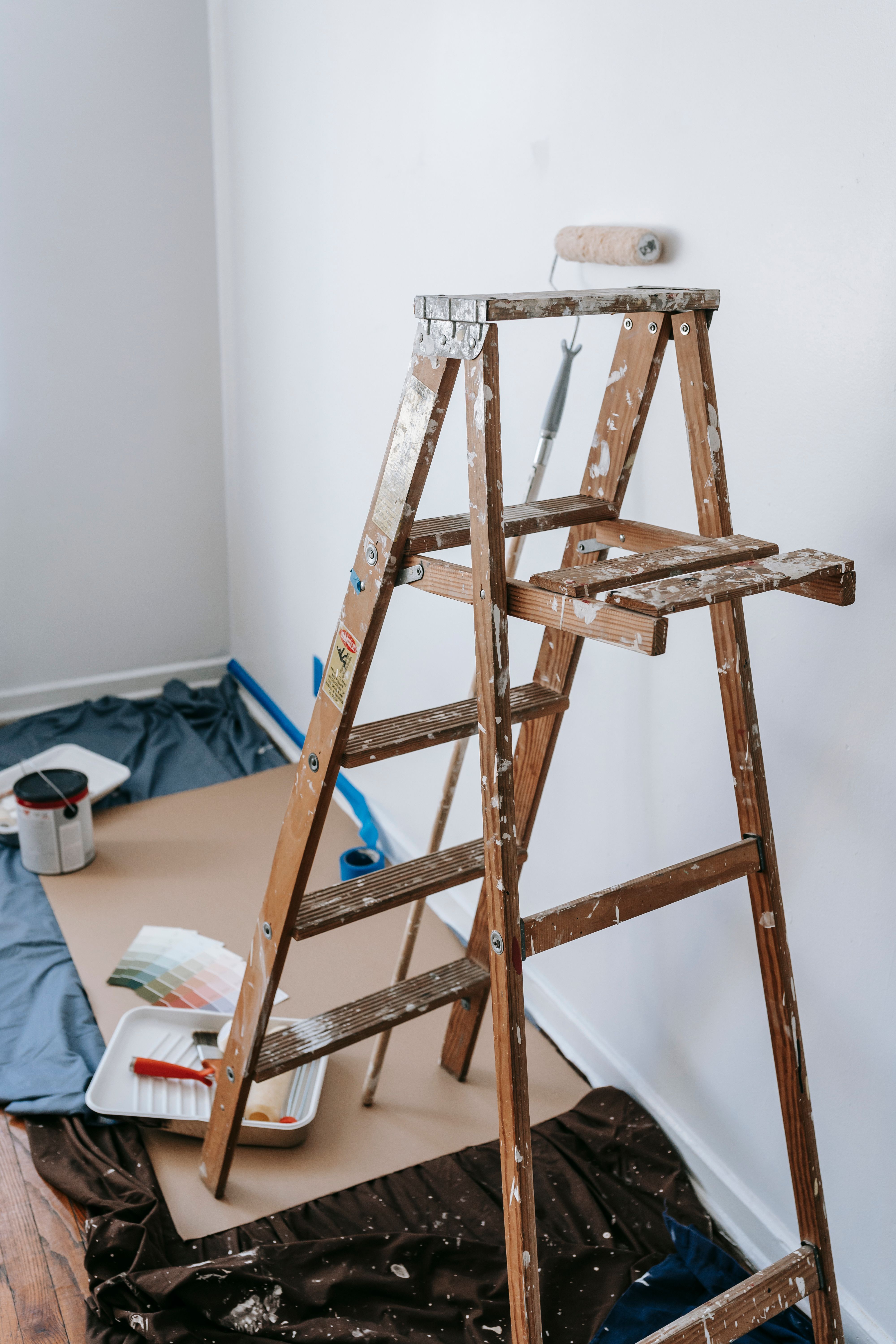 Pintura interior e acabamentos